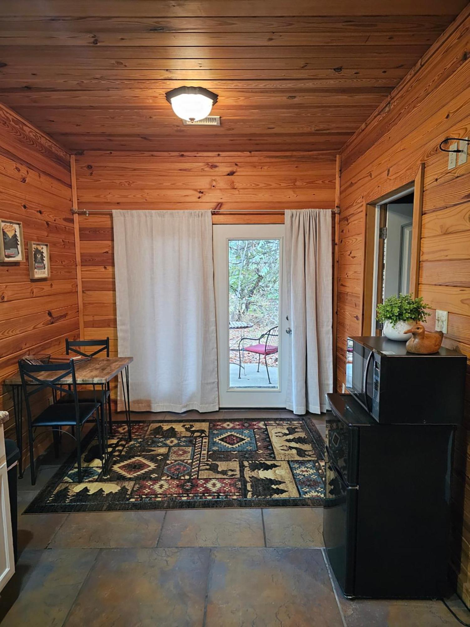 5 Min To Beaver Lake-King Bed-Fire Pit-Jetted Tub #2 Eureka Springs Εξωτερικό φωτογραφία