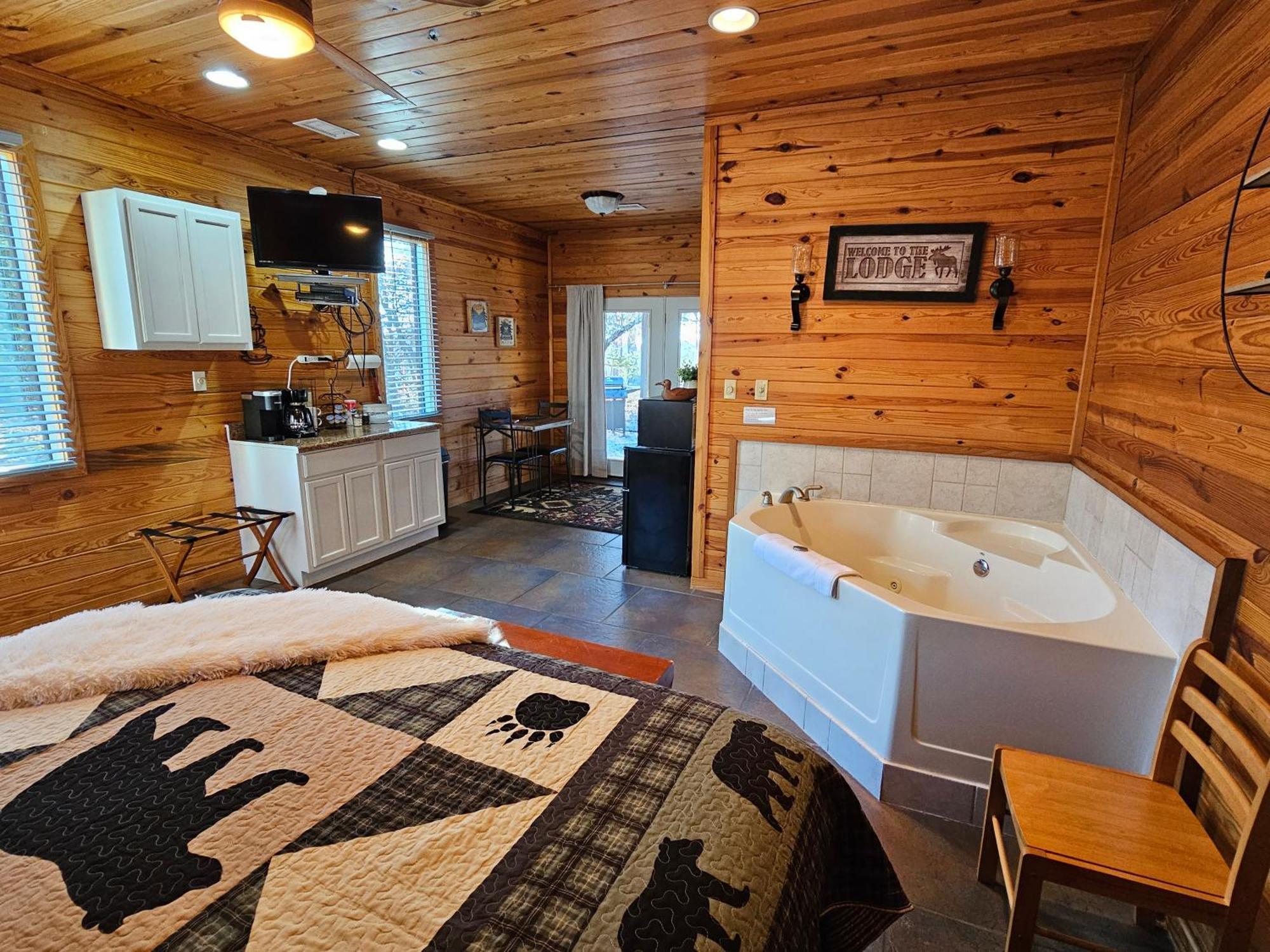 5 Min To Beaver Lake-King Bed-Fire Pit-Jetted Tub #2 Eureka Springs Εξωτερικό φωτογραφία