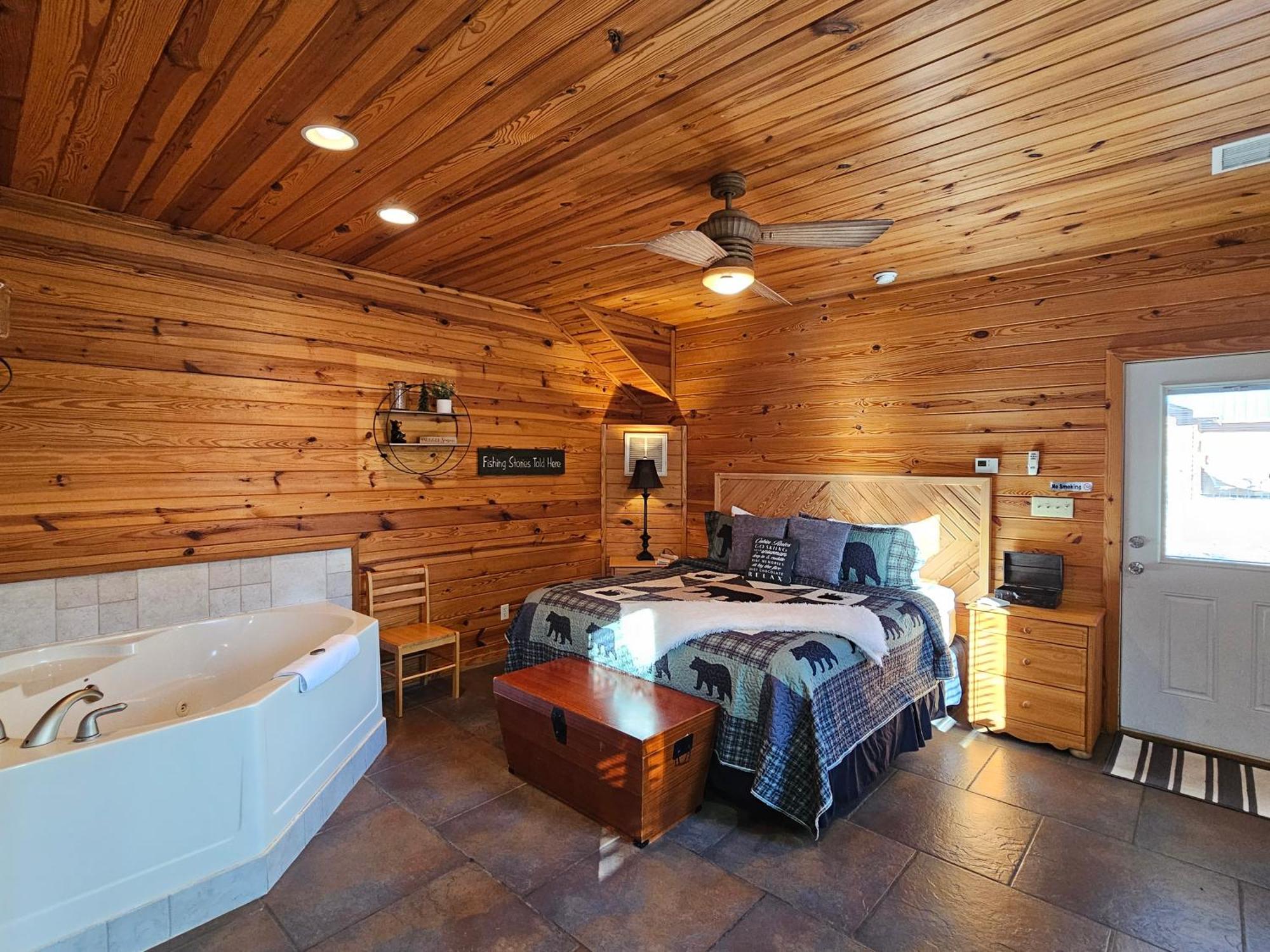 5 Min To Beaver Lake-King Bed-Fire Pit-Jetted Tub #2 Eureka Springs Εξωτερικό φωτογραφία